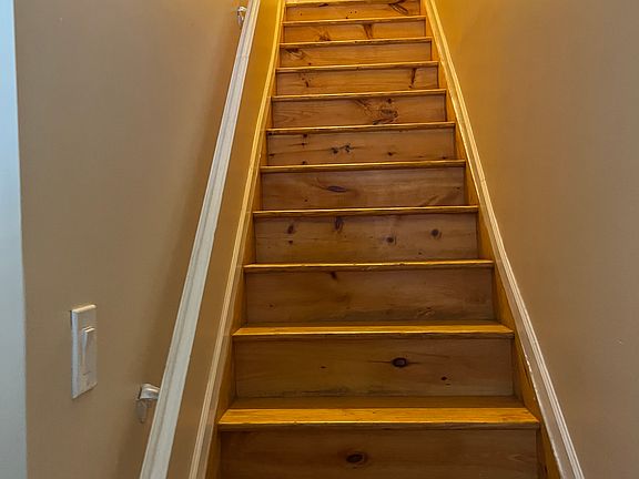 5th image of 1266 Findlay Ave #3