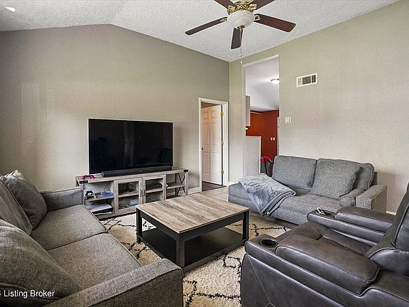 4th image of 7301 Betsy Ross Dr