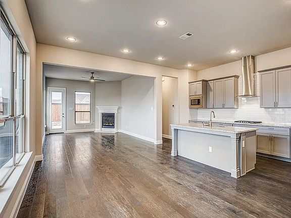 4th image of 4549 Refugio Dr