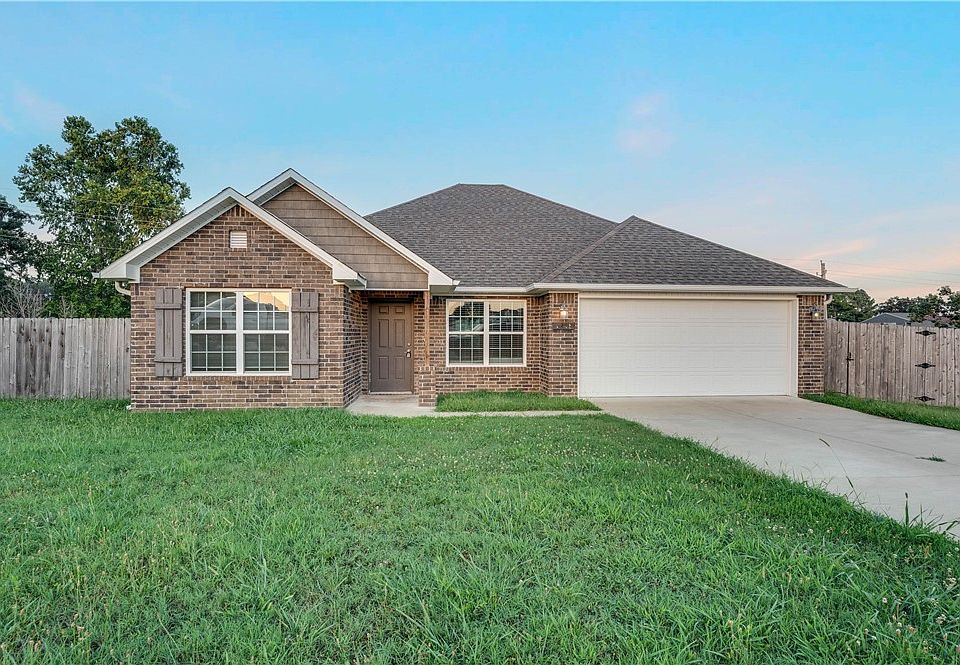 1st image of 2208 Carson Cir