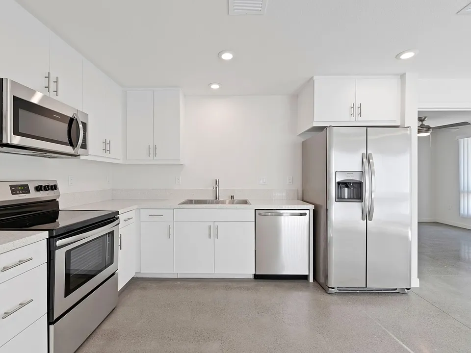 5900 Severin Dr #302