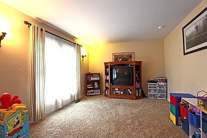 2nd image of 2161 Bradford Ln