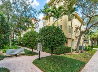 2729 Ravella Way, Palm Beach Gardens, FL 33410