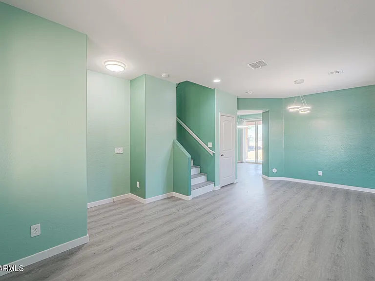 4722 S 238th Ln — Photo 19