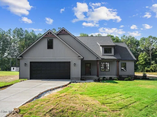 81 Birchtop Circle, Zebulon, NC 27597