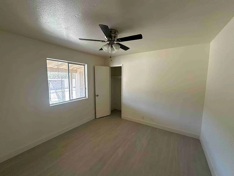 1127 W Frito Ave — Photo 21
