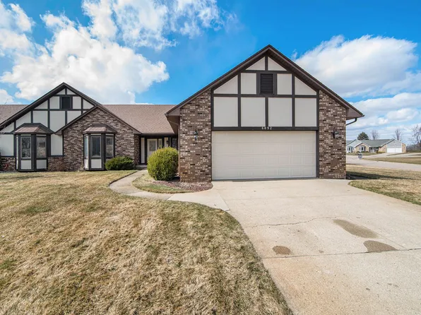 6092 Oak Creek Dr, Swartz Creek, MI 48473