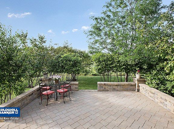 5th image of 25164 W Glen Oaks Ln