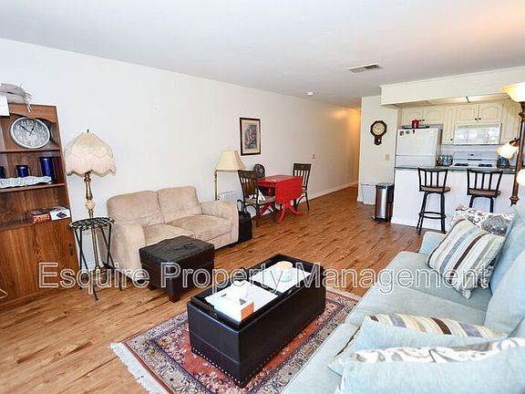 5th image of 755 Reef Cir