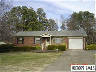 5th image of 3024 Alton Dr