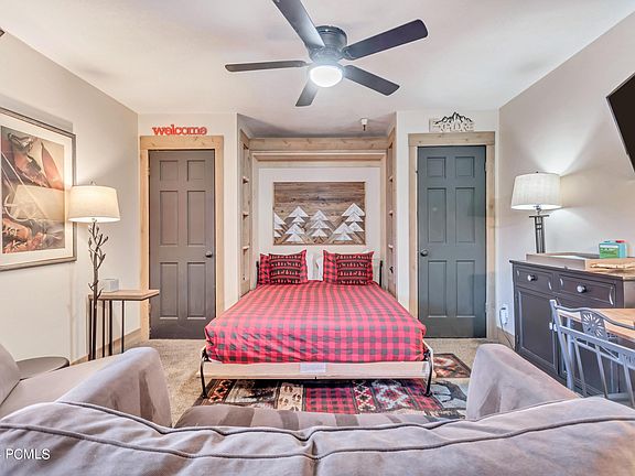 4th image of 1940 Prospector Ave #328