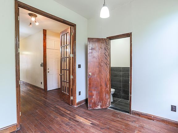 5th image of 71 Grand Ave #2B