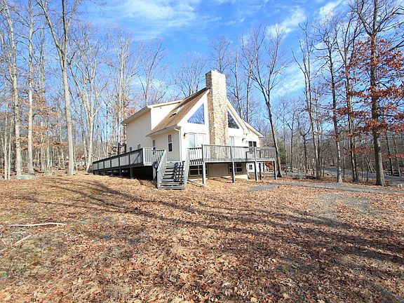 3rd image of 121 Constitution Dr