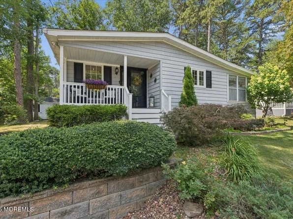 39 Hibiscus Place #A, Jackson, NJ 08527