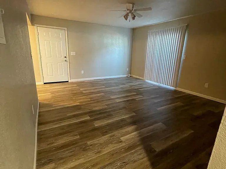 Canyon Club Apartments — Photo 57