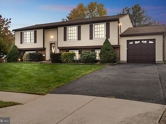 2nd image of 13009 Rock Spray Ct
