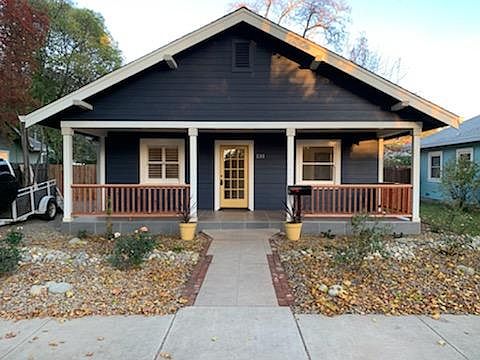 1st image of 131 Earl Ave