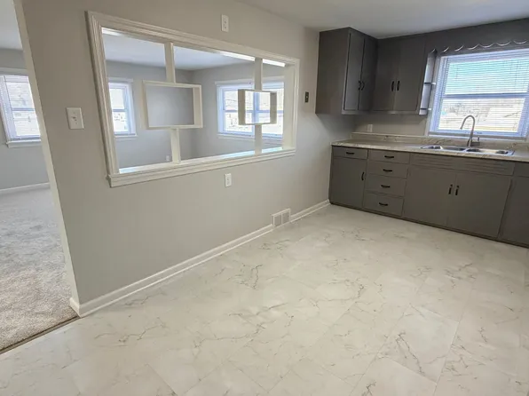 West Bend, 1739 N Main St #5B9200531, West Bend, WI 53090
