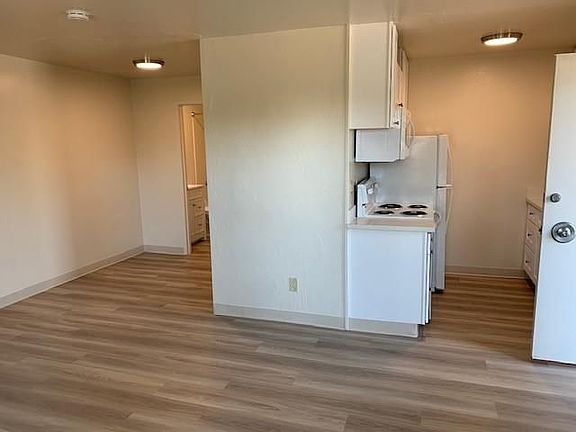 2nd image of 919 Capitola Ave APT 47