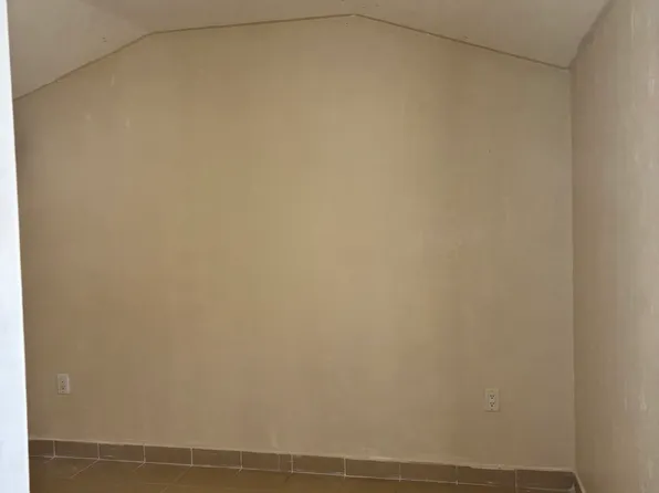 5681 E 1st Ave #1, Hialeah, FL 33013