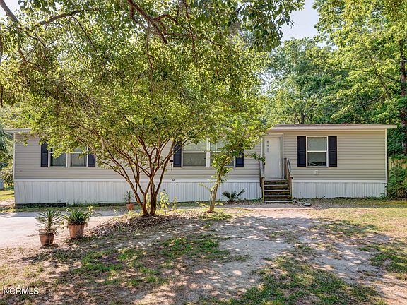 3rd image of 8719 Old Forest Dr NE
