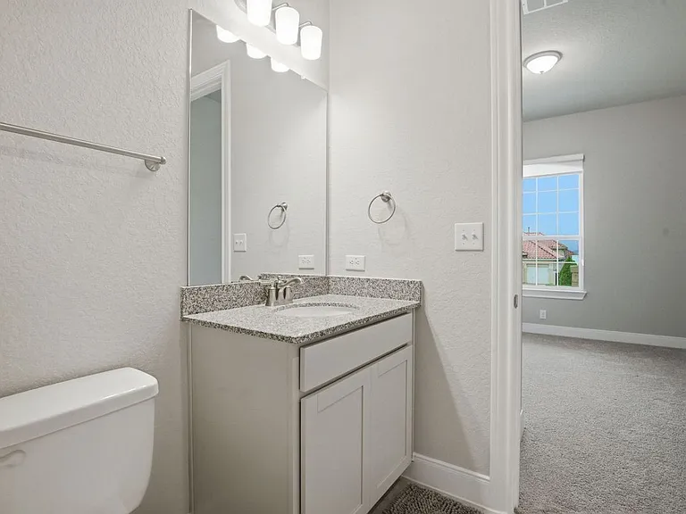 24710 Faraday — Photo 16