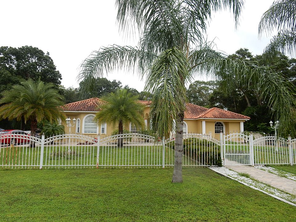 1st image of 7913 Golden Glenn Pl