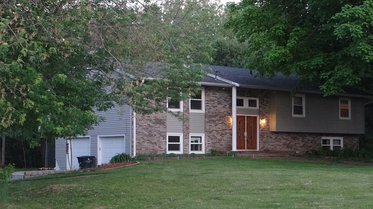 8201 Ridgewood Rd photo 1