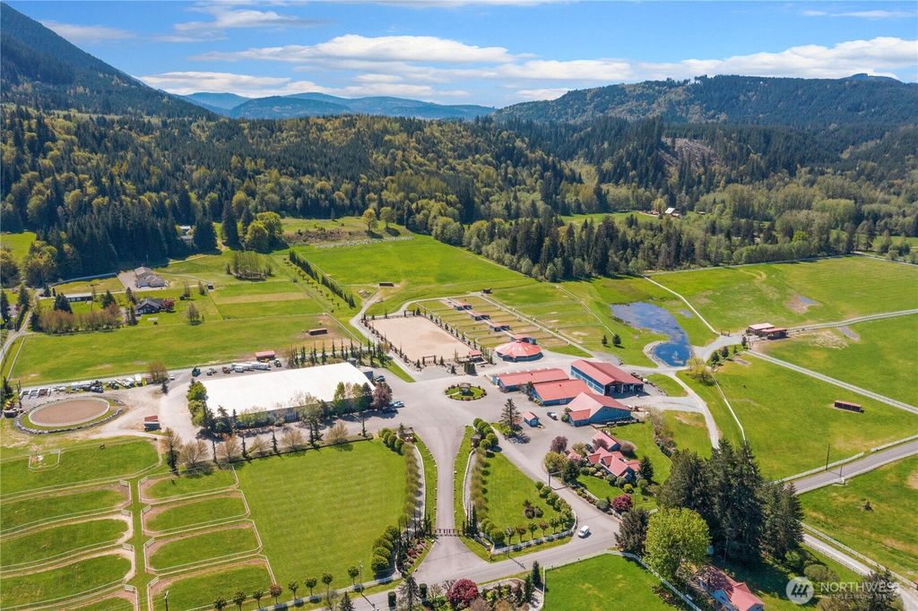 21733 Entsminger Road NE, Arlington, WA - View 3