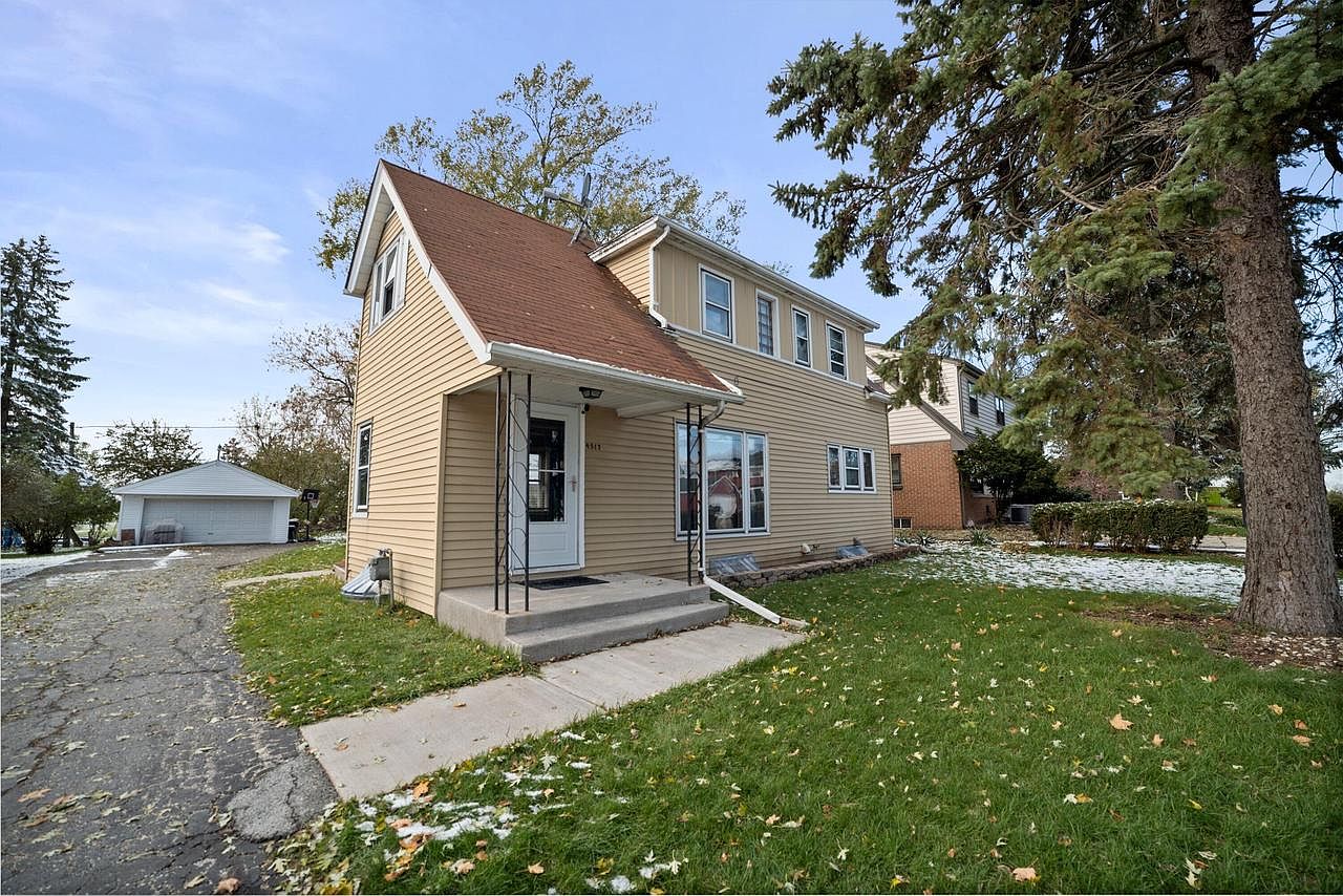 4517 South Kansas AVENUE, Saint Francis, WI 53235 Zillow