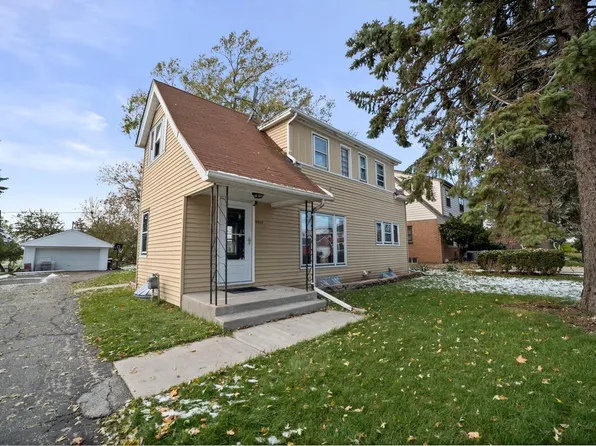4517 South Kansas AVENUE, Saint Francis, WI 53235
