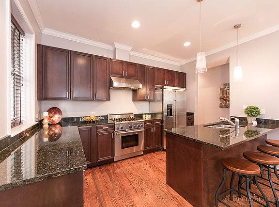 5th image of 2845 N Burling St APT 1N