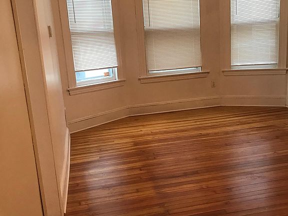 5th image of 153 Sherwood Ave Floor 2
