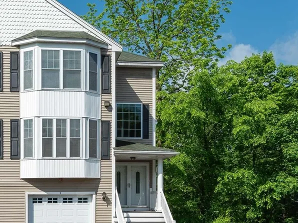 4 Frances Drive, Dover, NH 03820