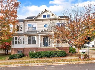 8844 Song Sparrow Dr, Gainesville, VA 20155
