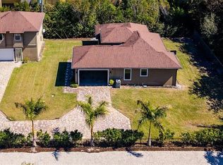 1386 Rosemary LN, NAPLES, FL 34103