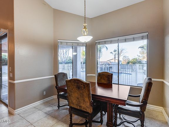 5th image of 2742 E VILLA PARK Court