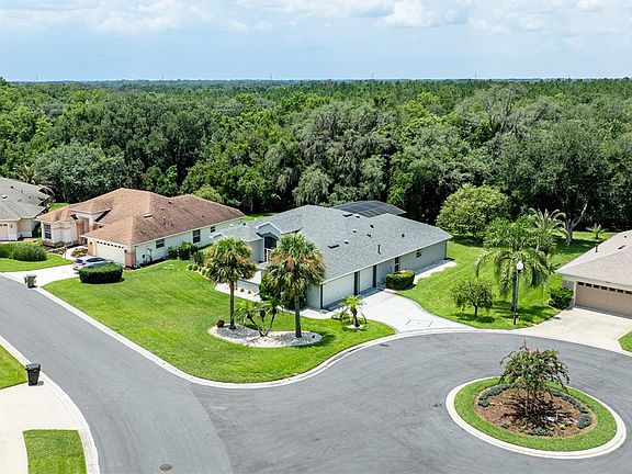 3rd image of 5121 Aurora Dr