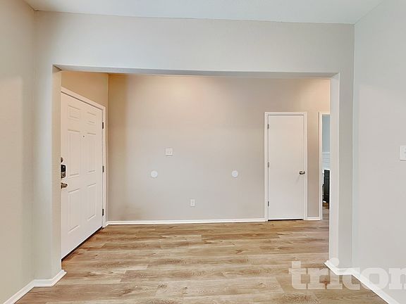 4th image of 9411 Sandy Ridge Way