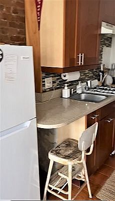 4th image of 313 E 60th St APT 2B
