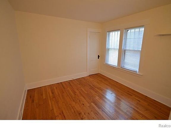 1st bedroom