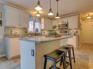 4 Ridgewood Trl, Coventry, RI 02816