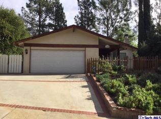 13946 Candlewood Dr, Sylmar, CA 91342