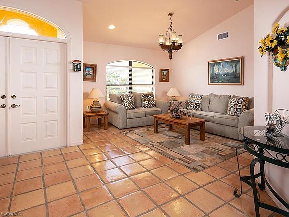 3rd image of 706 Nautilus Ct