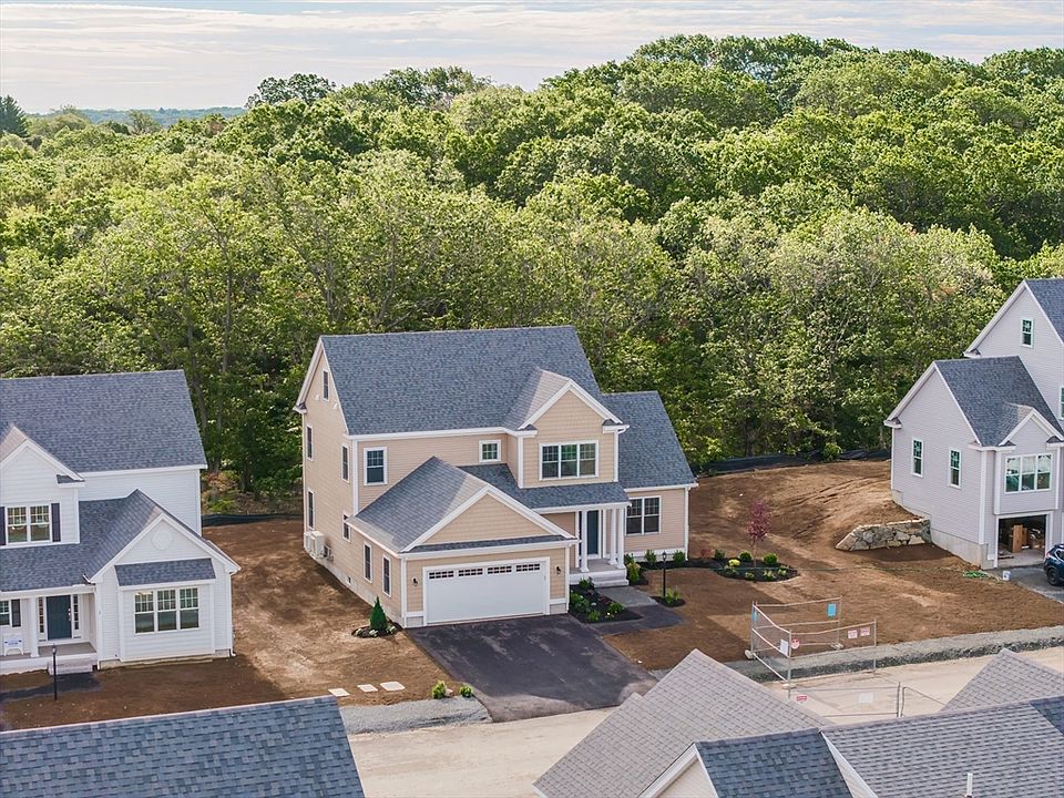 1st image of 18 Strongwater Dr