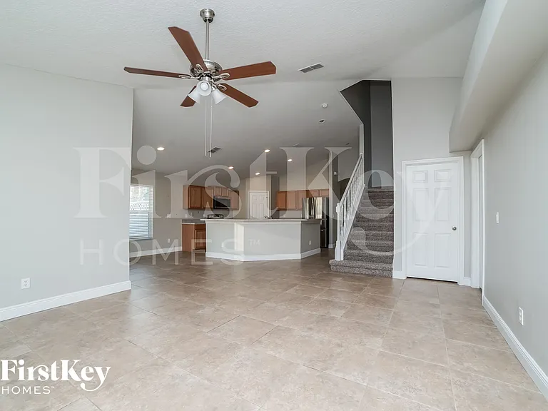 2630 Sunningdale Dr — Photo 3