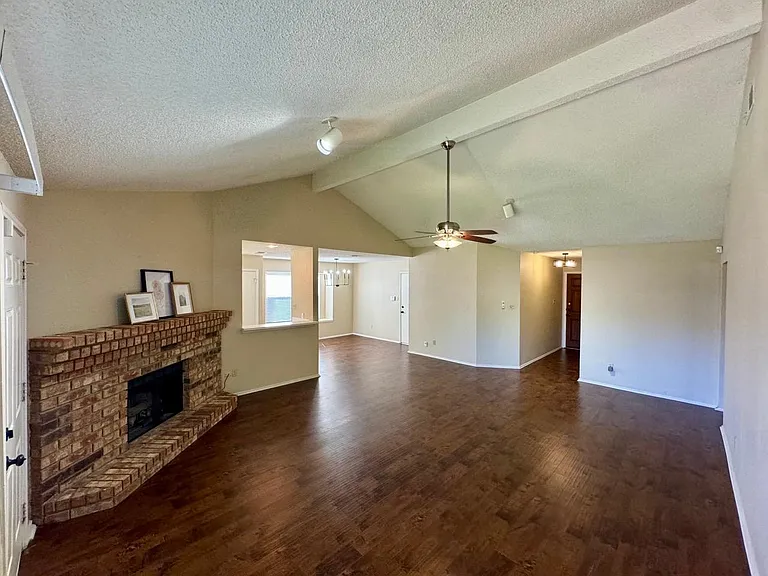 5028 Coker Dr — Photo 6