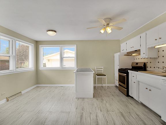 5th image of 1304 Mackinaw Ave