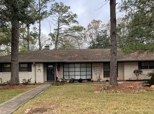 602 Fairdale St, Friendswood, TX 77546