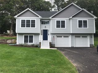 21 Continental Dr, Middletown, RI 02842